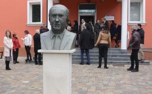U čast 45. godišnjice Univerziteta "Džemal Bijedić" izložba u Mostaru